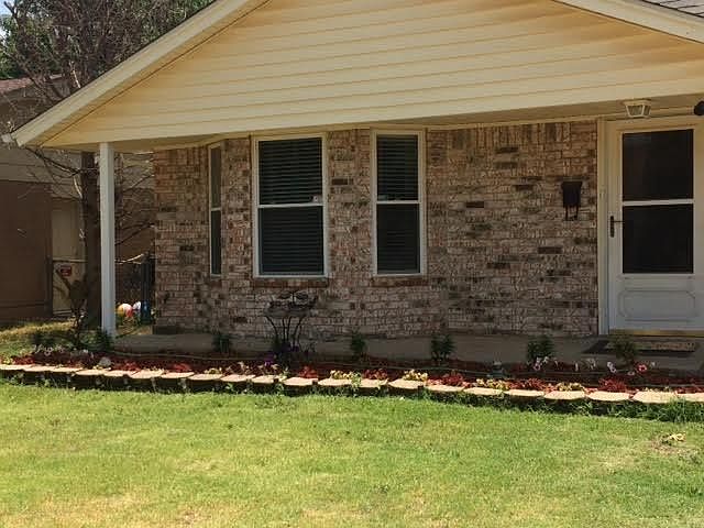 1st image of 3412 Hillside Dr