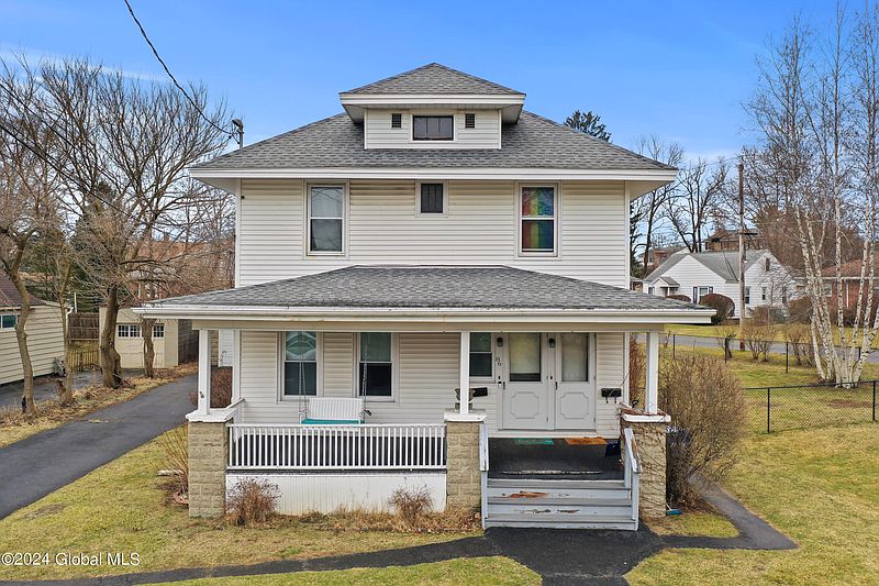 2nd image of 82-88 Russell Road
