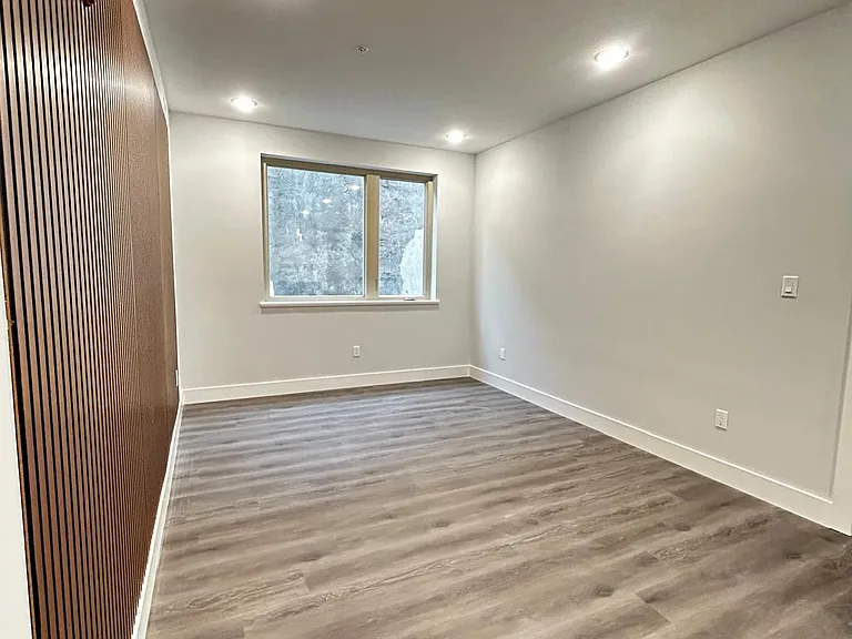 1108 W Dauphin St #203 — Photo 3