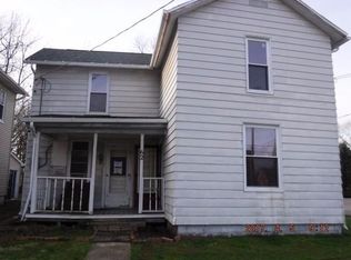 62 E Market St, Seville, OH 44273