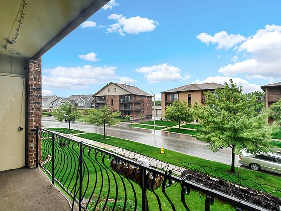4th image of 16724 Paxton Ave APT 2N