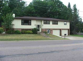 1407 N McClellan Ave, Marquette, MI 49855