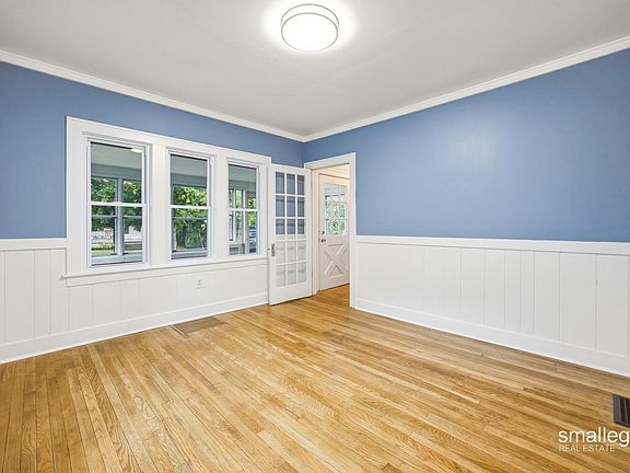 5th image of 1832 Ralph Ave SE