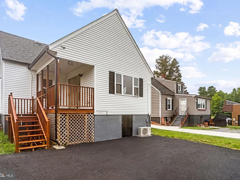 1818 Orange Rd — Photo 61
