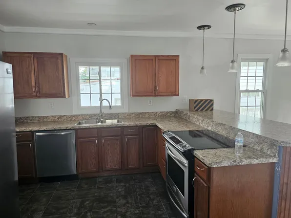 214 Noble Ln, Wilkes Barre, PA 18702