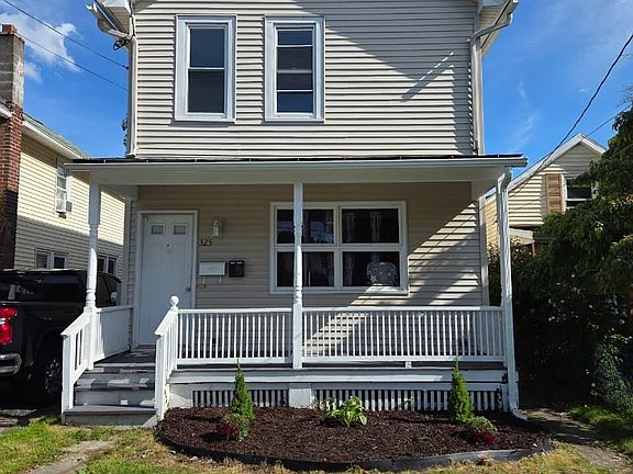 2nd image of 325 Washington St