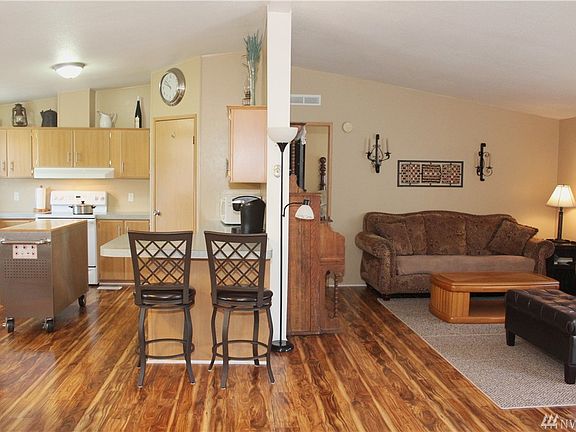 5th image of 7656 Lenae Ln NE