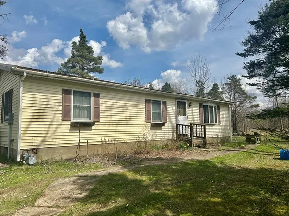 6515 Sterrettania Rd, Fairview, PA 16415