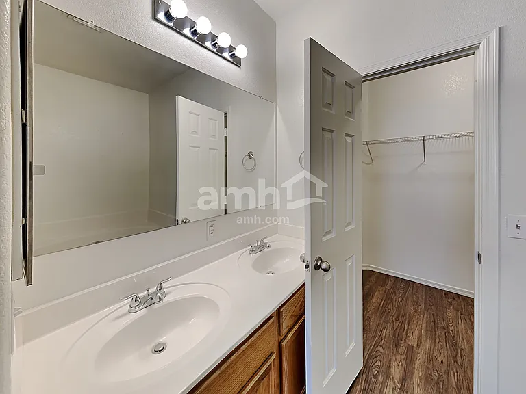 6513 W Miami St — Photo 15