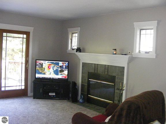 5th image of 8133 Cherry Ln