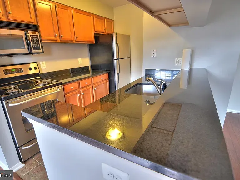 1707 Ascot Way #E — Photo 11
