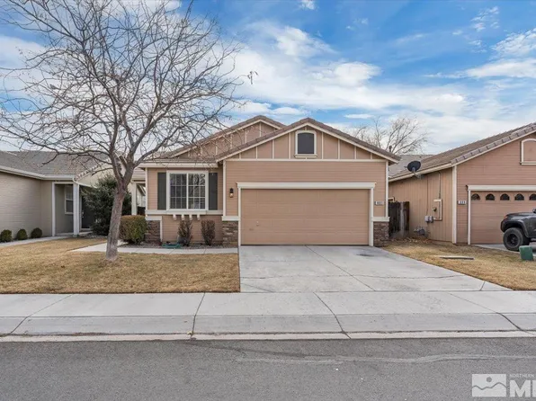 401 Royal Troon Dr, Dayton, NV 89403