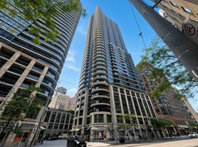 21 Carlton St