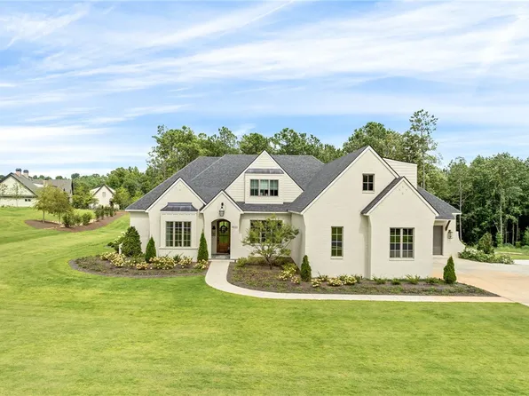 9033 Chapel Heights Dr, Auburn, AL 36830
