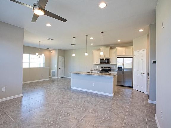 3rd image of 4324 Expedition Way #4324