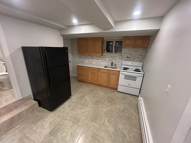 2595 Dunning Dr #1 — Photo 5