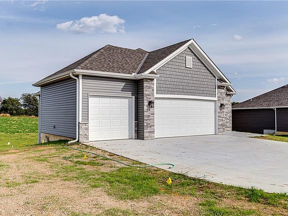 5th image of 4715 Woodland Shores Dr