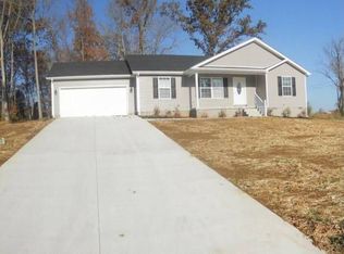 1425 Copper Run Ct, Bowling Green, KY 42101