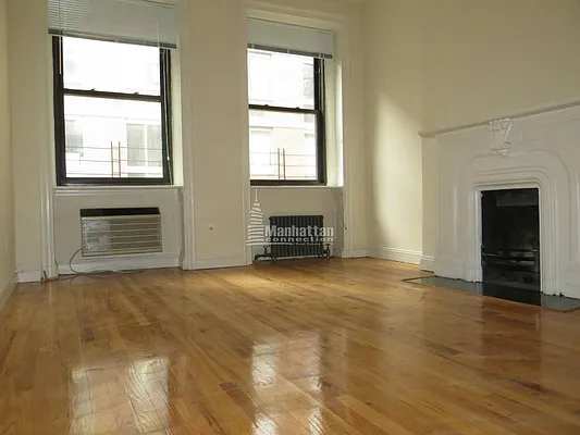 Rented by Manhattan Connection | media 30