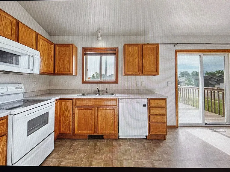 5816 S Galway Ave — Photo 9