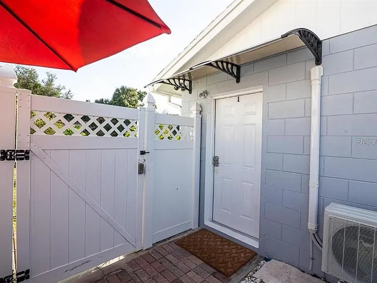 111 Cuautla Way #1 — Photo 2