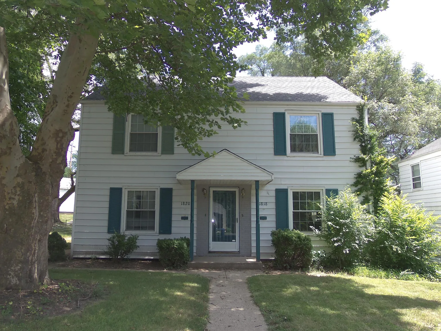 2 bed, $1,275 — Photo 1