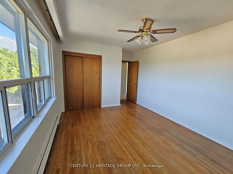 423 Pharmacy Ave #5 — Photo 10
