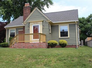 100 Welfare Ave, Cranston, RI 02910