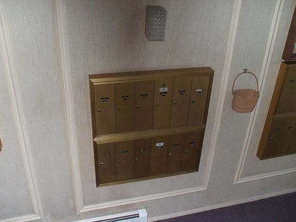 2nd image of 18W140 Suffield Ct APT 202G