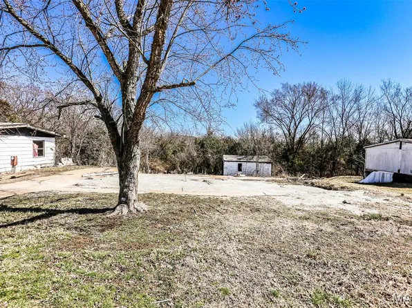 152 Arborview Dr, Villa Ridge, MO 63089