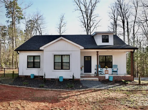 357 Woodrun Dr, Mount Gilead, NC 27306