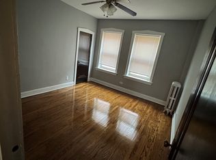 7211 S Bennett Ave #1E, Chicago, IL 60649