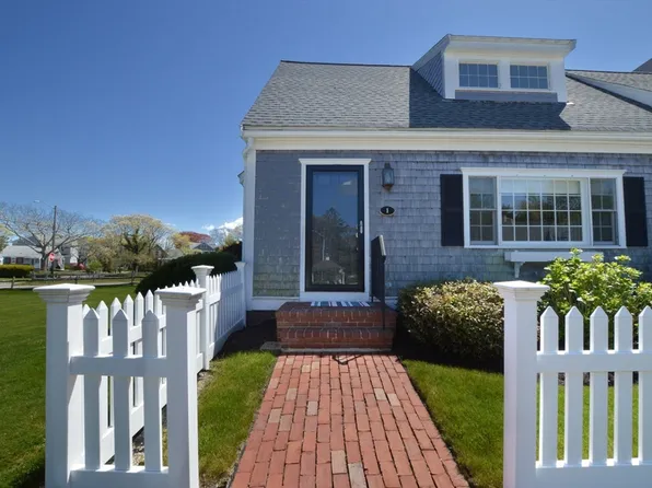 153 Jericho Path #U1, Falmouth, MA 02540