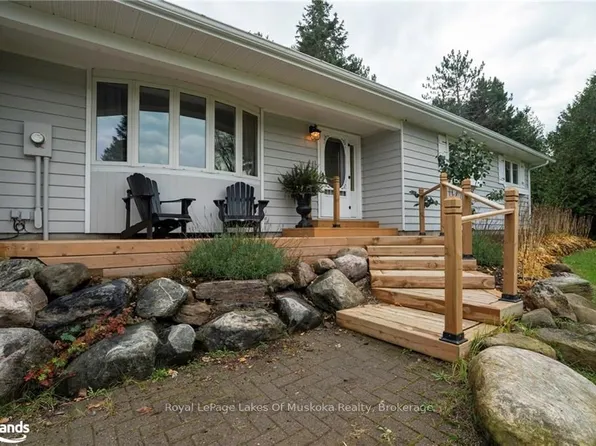 1105 Rosseau Lake 1 Rd #1, Muskoka Lakes, ON P0B 1M0