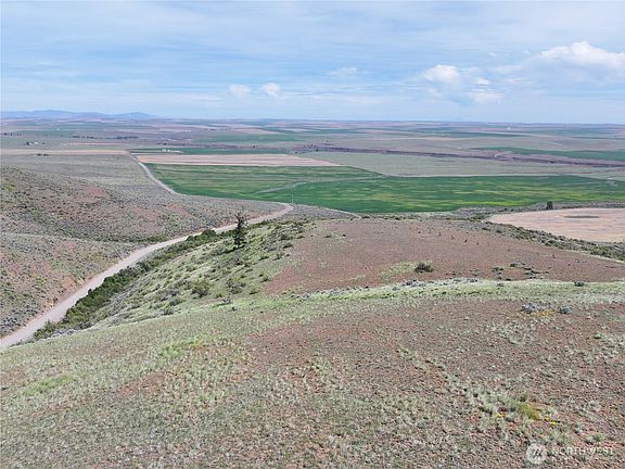 5th image of 0 Titchenal Canyon Road SW