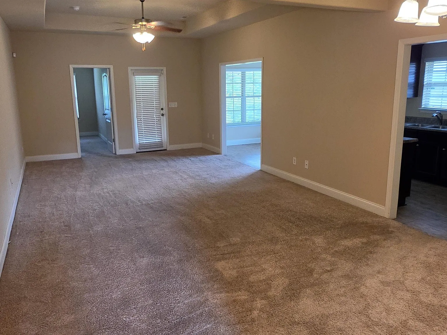 3 bed, 2.0 bath, $1,625 — Photo 2