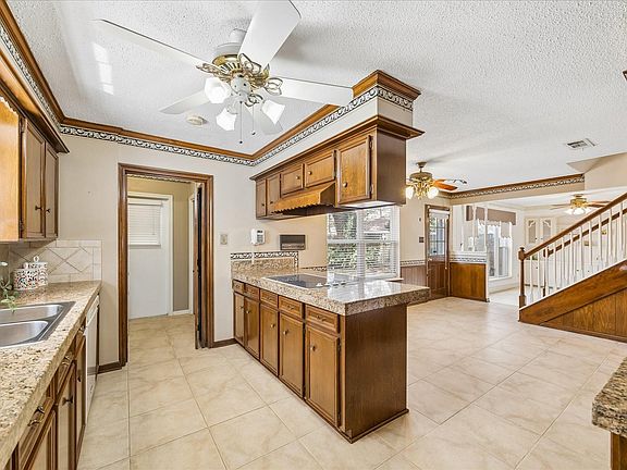 4th image of 322 Enchanted River Dr