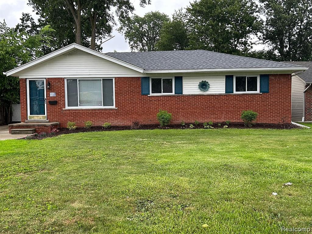 30124 Gloria St, Saint Clair Shores, MI 48082 Zillow