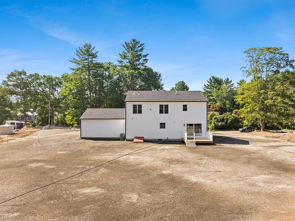 11 Elm Pl, Hanson, MA 02341 | Zillow