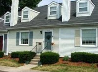 10785 Colonial Woods Way, Louisville, KY 40223