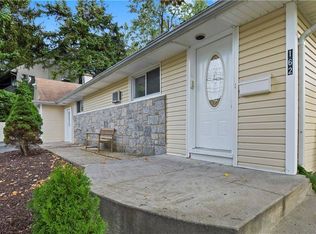 162 Gailmore Dr, Yonkers, NY 10710