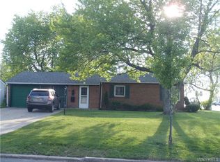 5 Campus Dr N, Buffalo, NY 14226