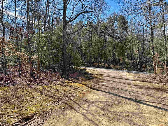 3rd image of 262 Geddy Rd