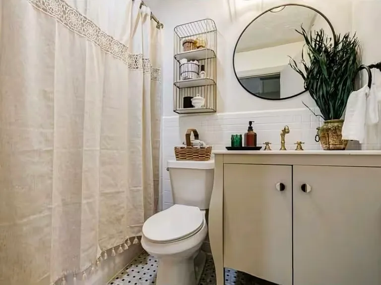 383 Ashley Ave NE — Photo 14