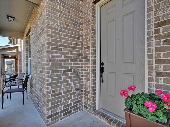 4th image of 1724 Bovina Dr