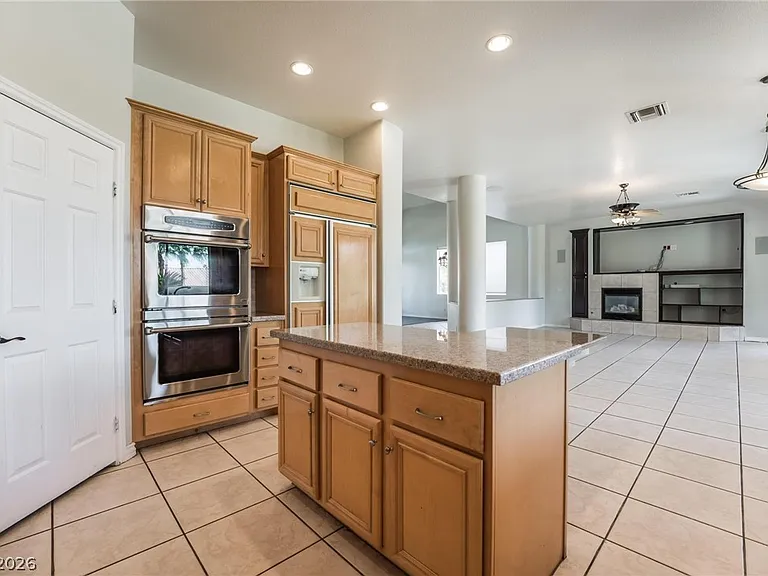 9675 Irvine Bay Ct — Photo 14