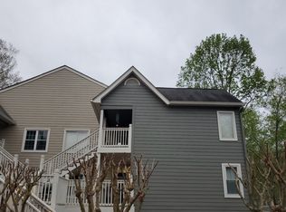 216 Mill Pond Rd, Roswell, GA 30076