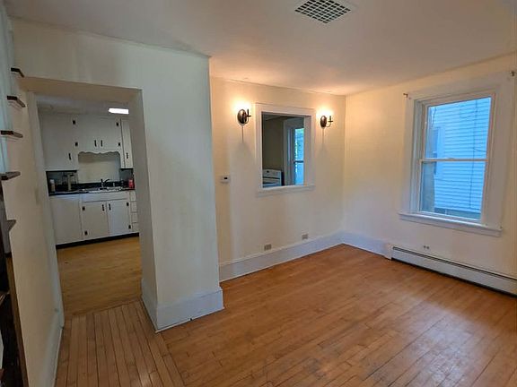 2nd image of 21 Elm St
