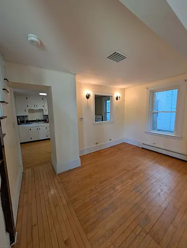 21 Elm St Photo 1