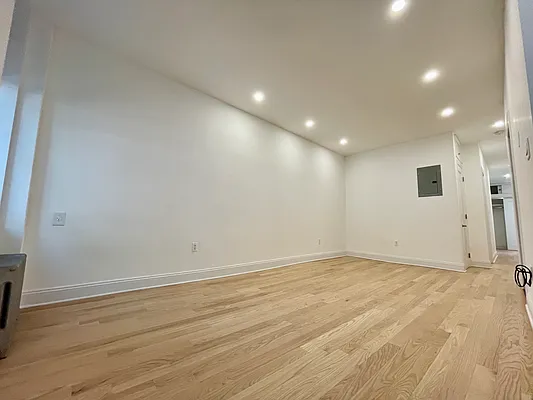 Rented by Building Equity Real Estate LLC | media 19